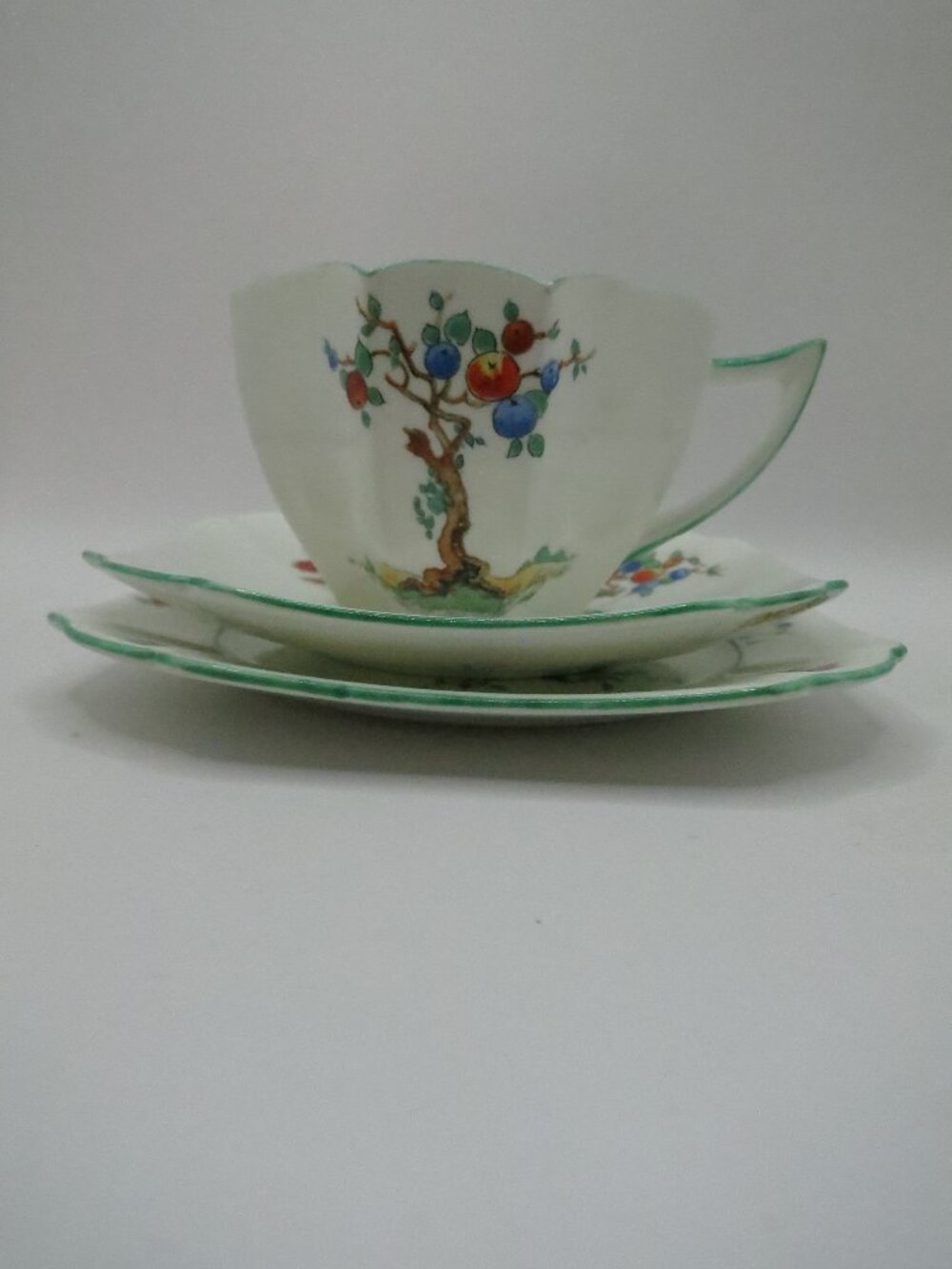Vintage Shelley Crabtree Queen Anne Shape Teacup Trio (RD 723404) Pattern 11651